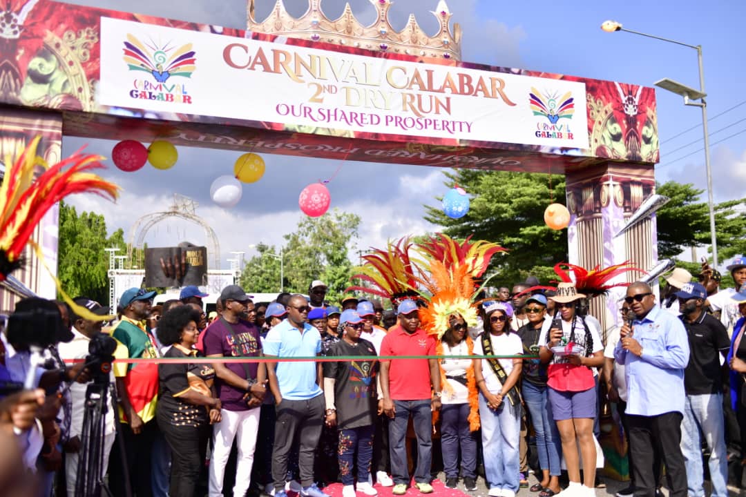 Gov. Otu, Tinubu-Ojo Flags Off 2nd Carnival Calabar Dry Run