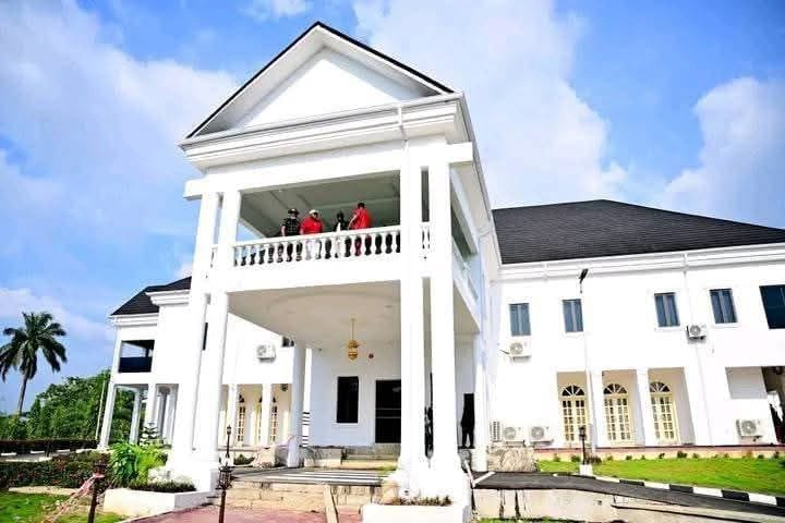 News in Pictures Cross River State Governor, Senator Prince Bassey Otu, Saturday, inspected the ongoing renovation of the Governors lodge.