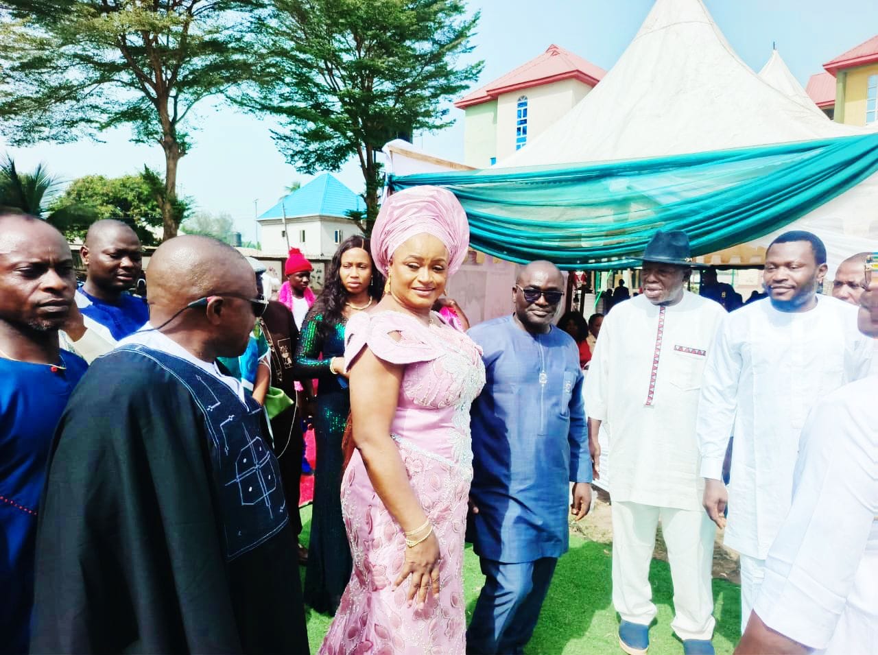 Associate Professor Ironbar Rallies Support for Governor Otu’s Administration