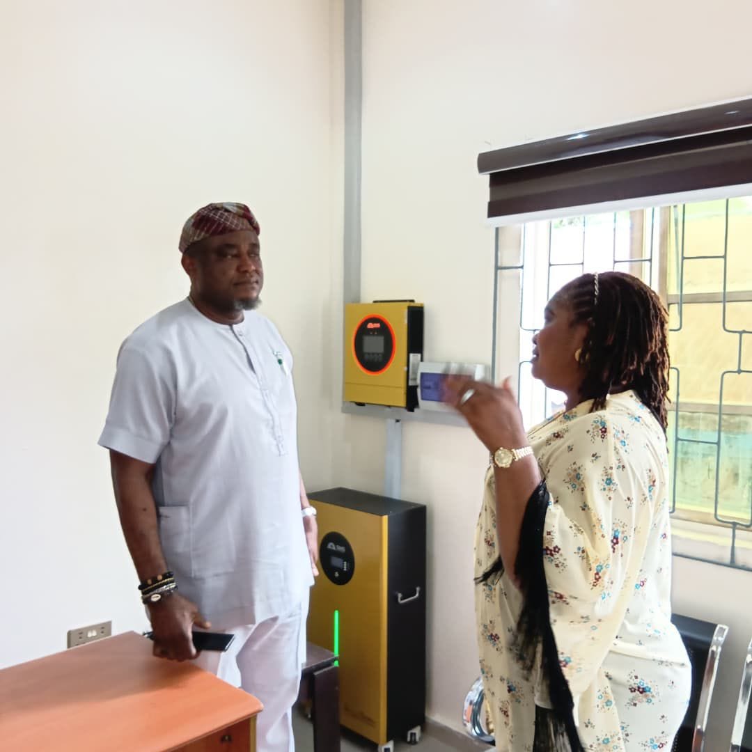 Gov. Otu Applauds Journalists, Boosts Media Welfare with Solar Power Project