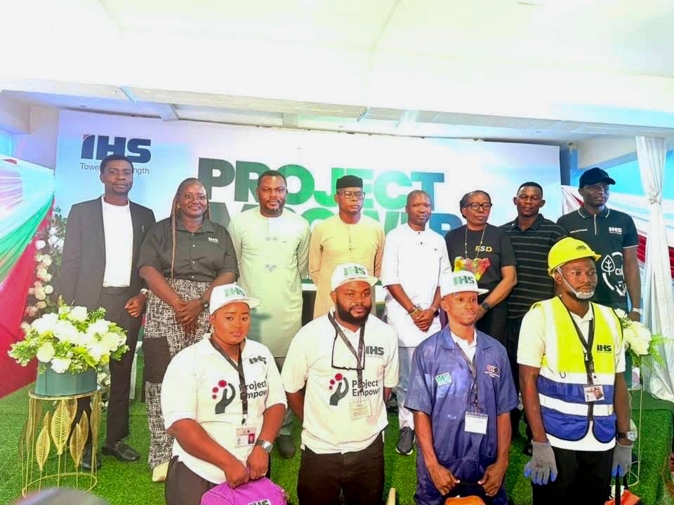Odey Reaffirms Otu’s Youth Empowerment Drive as IHS Graduates New Entrepreneurs