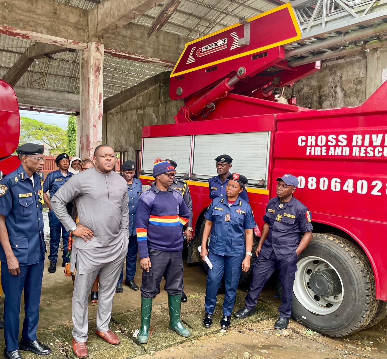 DODEYE TOURS FIRE SERVICE FACILITIES, TASKS STAFF ON ACCOUNTABILITY
