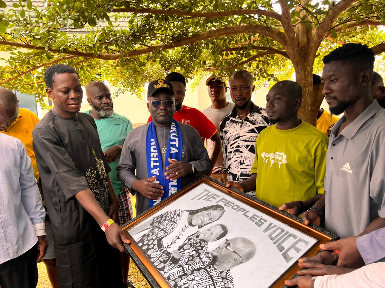 Group Backs Gov Otu for Second Term, Honours Agbor