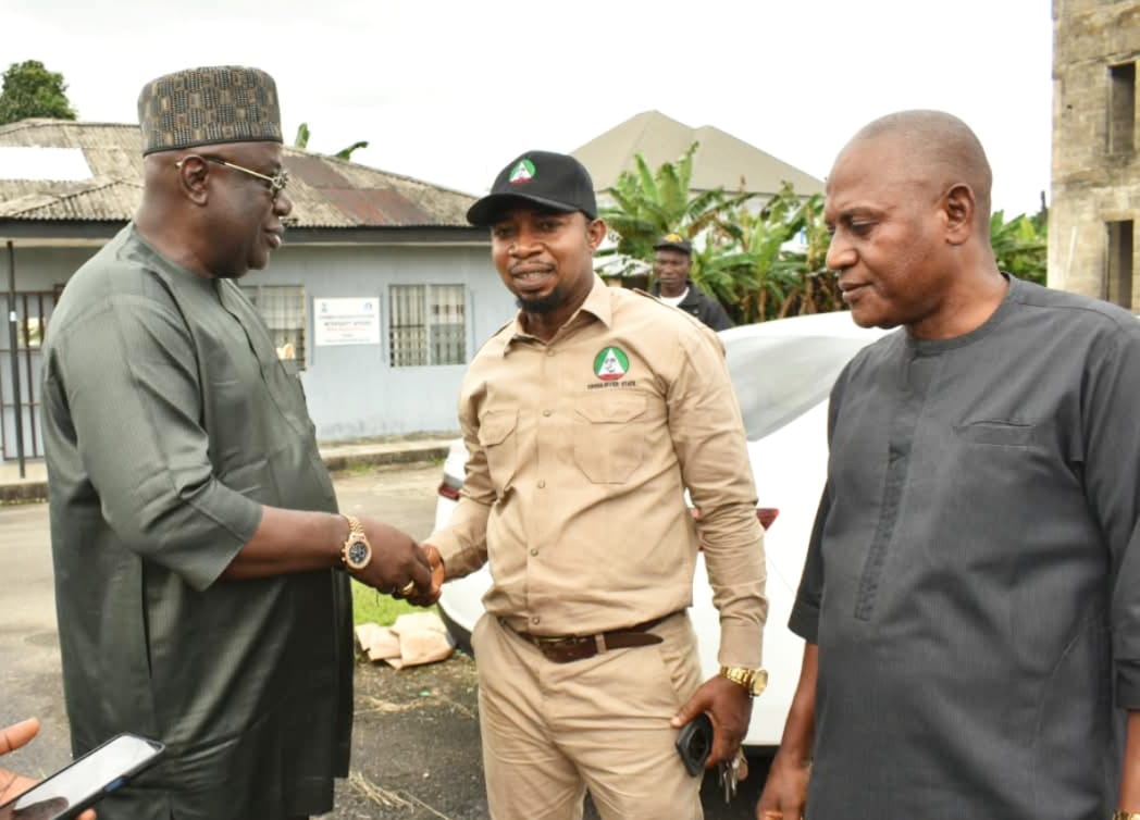 Gov. Otu Gifts Brand-New Electric Vehicles to Labour Leaders, Describes Them as Critical to Governance
