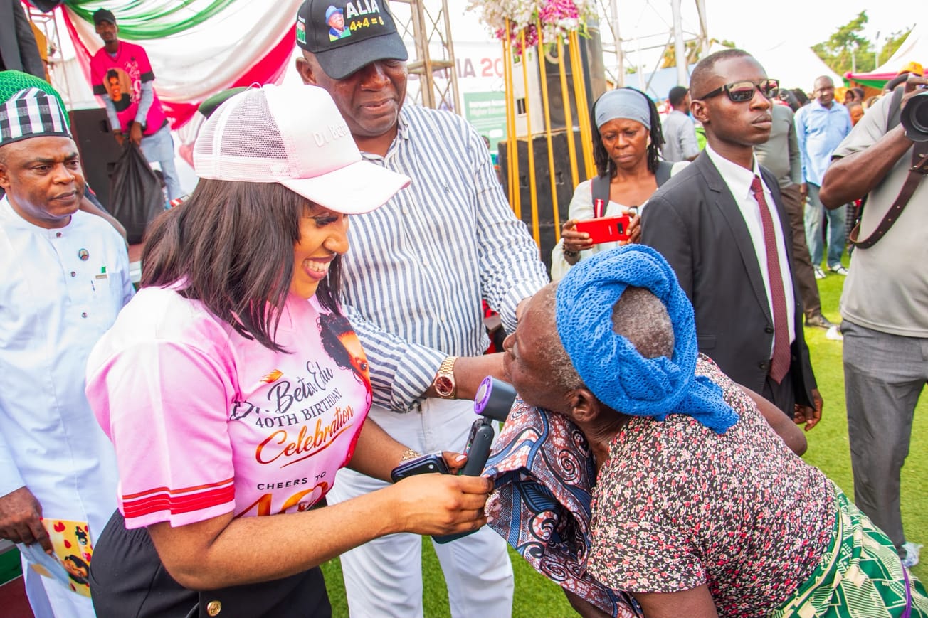 Betta Edu Celebrates 40th Birthday with Benue IDPs, Offers Livelihood Support, Scholarships for Schoolchildren, Others